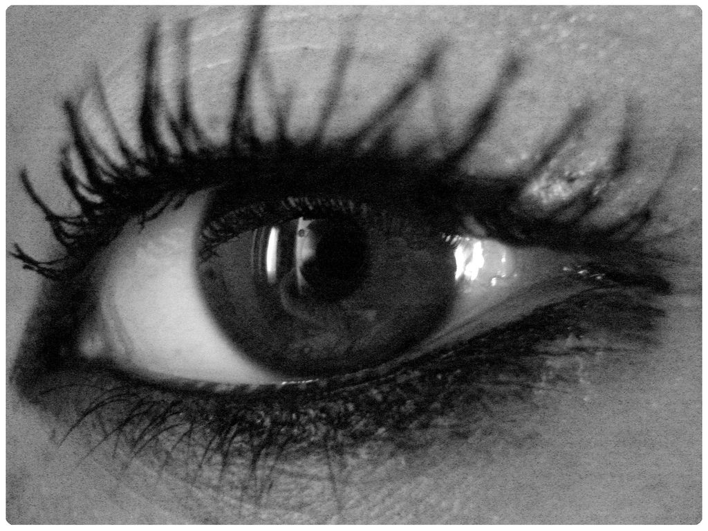 Eye makeup with defined lashes